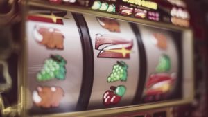 Cómo se juega a las tragamonedas online